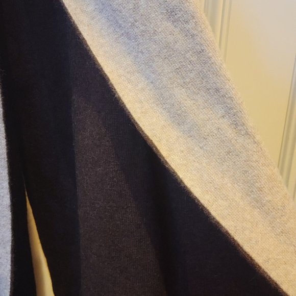 Note Di Anita Scarf - Picture 3 of 5